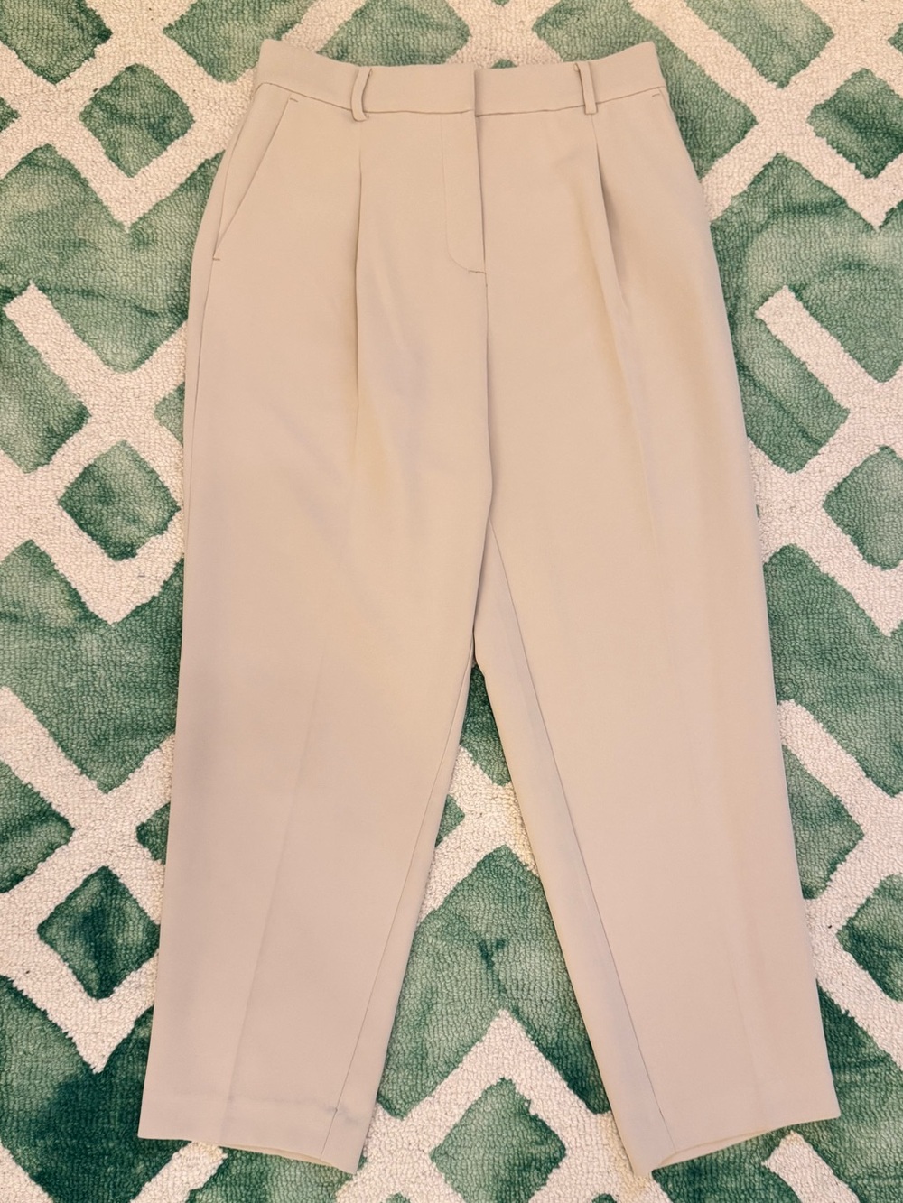 EUC Loft dress pants, cream size 4